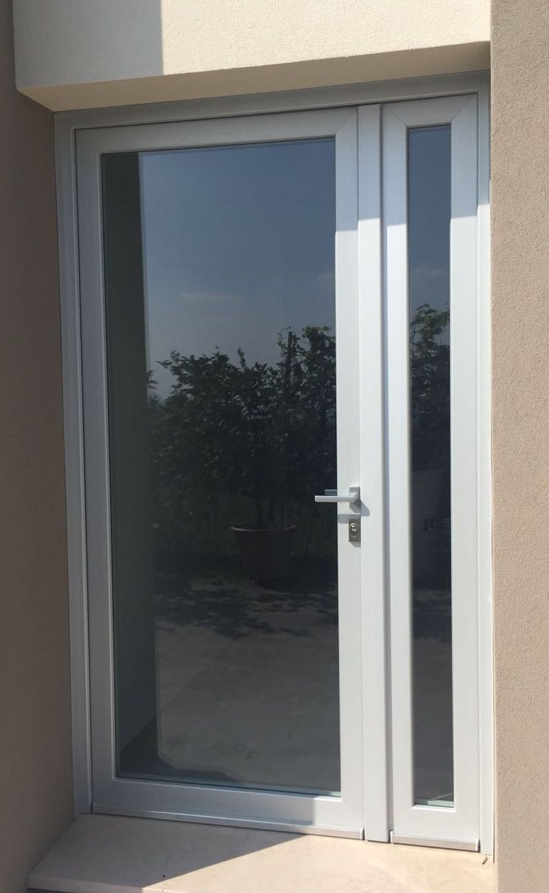 Portoncino a due Ante in PVC